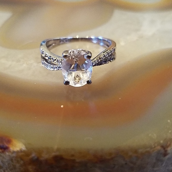 Vintage Jewelry - Vintage silver ring faux diamond accents GUC 7